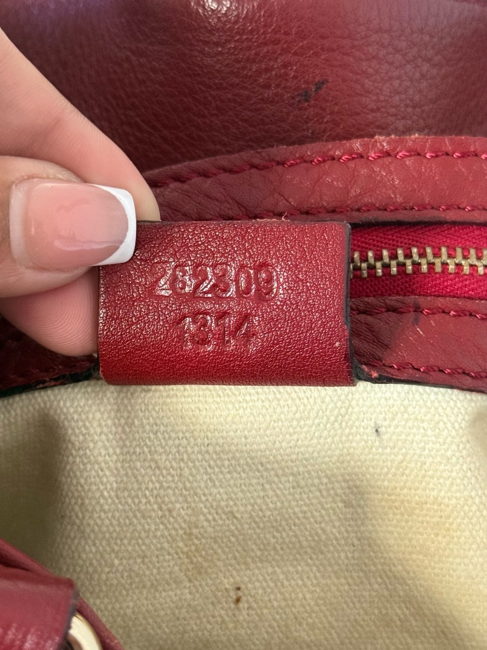 Gucci Soho Shoulder Bag Red Burgundy Medium Size - Picture 11 of 14